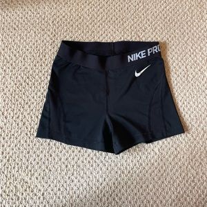 Black Nike pro spandex